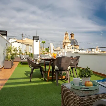 Singularstays Mar44 Terrace Apartment *